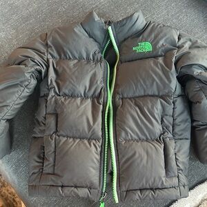 The North Face Kids 550 Puffer Jacket - Gray with Green Accents